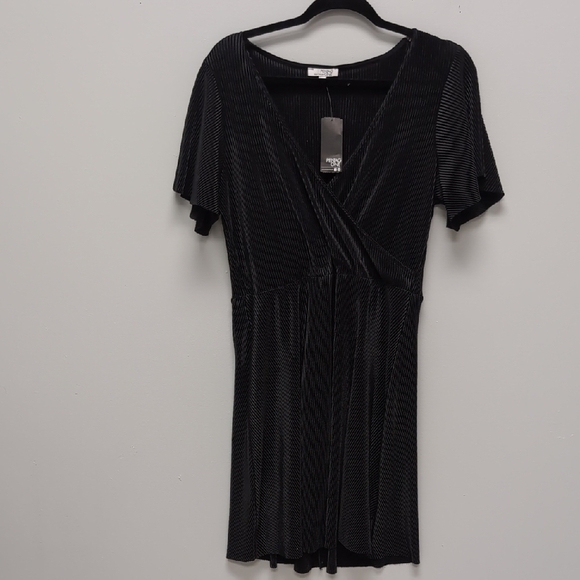 Pentagone Large Black Short Sleeve Dress. NWT - Picture 1 of 5